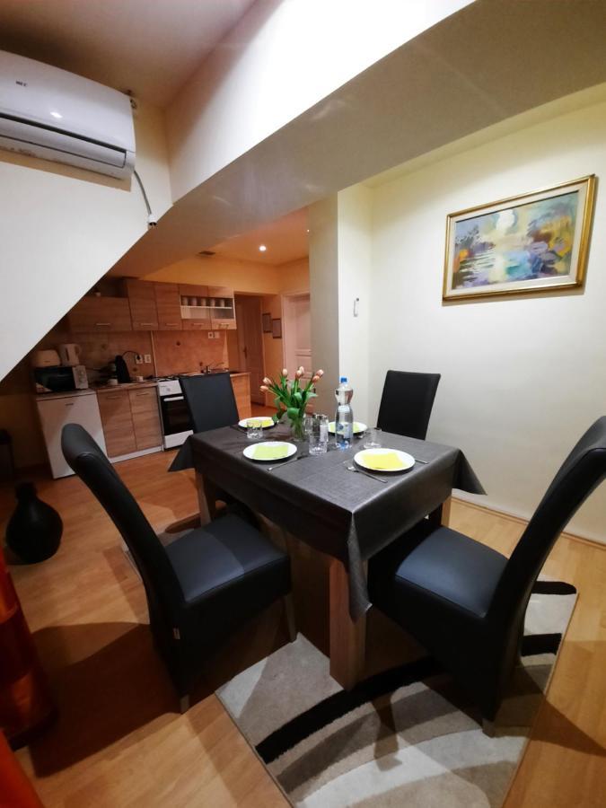 Harmonia Vendeghaz Apartment Balatonalmadi Bagian luar foto
