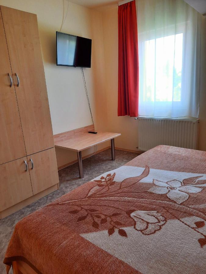 Harmonia Vendeghaz Apartment Balatonalmadi Bagian luar foto